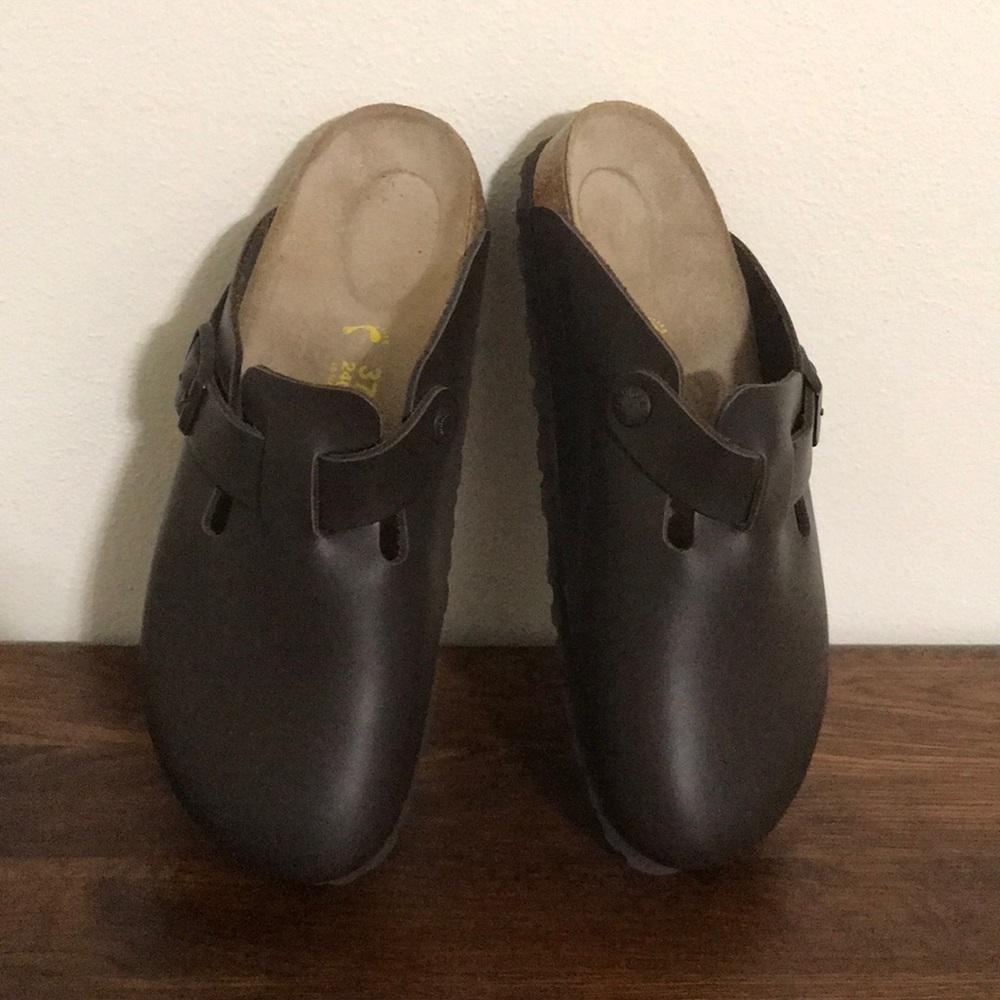NWOT BIRKENSTOCK BOSTON SOFT LEATHER CLOGS SZ 37